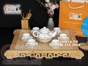 Bộ ấm chén dáng quả hồng men trắng họa tiết hoa Sen vẽ Vàng, 500ml