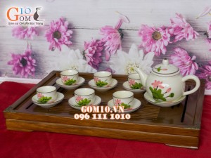Bộ ấm chén dáng quả hồng vẽ sen chỉ nâu