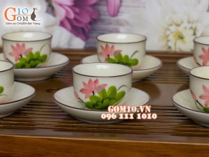 Bộ ấm chén dáng quả hồng vẽ sen chỉ nâu