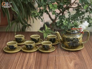 Bộ ấm chén dáng quai vuông men cổ vẽ chùm nho màu vàng rêu, 350ml