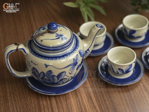 Bộ ấm chén dáng quai vuông men cổ vẽ chuồn sen xanh lam, 350ml