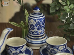 Bộ ấm chén dáng quai vuông men cổ vẽ hoa nền băng 350ml, đầy đủ phụ kiện