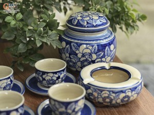 Bộ ấm chén dáng quai vuông men cổ vẽ hoa nền băng 350ml, đầy đủ phụ kiện