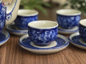 Bộ ấm chén dáng quai vuông men cổ vẽ hoa phù dung nền băng, 350ml