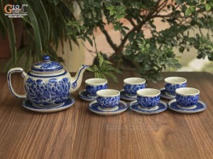 Bộ ấm chén dáng quai vuông men cổ vẽ hoa phù dung xanh lam, 350ml