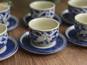 Bộ ấm chén dáng quai vuông men cổ vẽ Sen xanh lam, 350ml