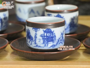 Bộ ấm chén dáng quai vuông men nâu chỉ đỏ cảnh Đám Cưới Chuột, 500ml