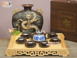 Bộ ấm chén dáng rỏ cua men nâu chỉ đỏ cảnh Phố Cổ, 400ml