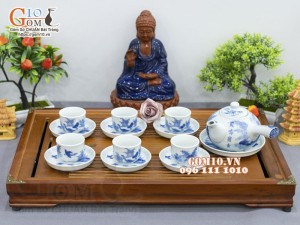 Bộ ấm chén dáng quai ngang men lam cổ vẽ Phi Minh Túc Thực, 330ml