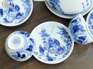 Bộ ấm chén dáng thấp men lam cổ cảnh Trúc Lâm Thất Hiền, 300ml