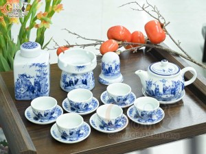 Bộ ấm chén dáng thấp men lam cổ cảnh Trúc Lâm Thất Hiền đầy đủ phụ kiện, 300ml
