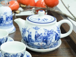 Bộ ấm chén dáng thấp men lam cổ cảnh Trúc Lâm Thất Hiền đầy đủ phụ kiện, 300ml