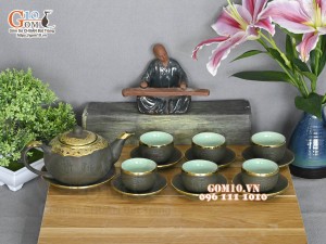 Bộ ấm chén dáng tống màu rêu gốm bọc đồng, 350ml