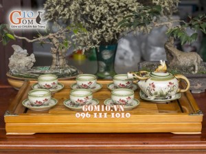 Bộ ấm chén dáng trâu men vuốt, vẽ sen, 350ml