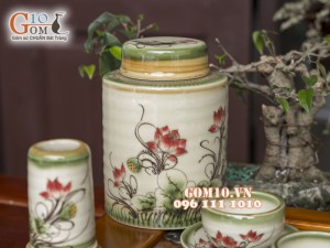 Bộ ấm chén dáng trâu men vuốt, vẽ sen, đầy đủ phụ kiện 500ml