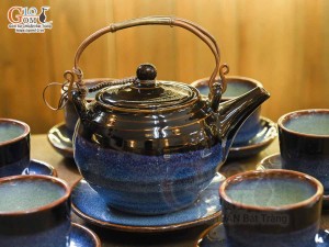 Bộ ấm chén dáng tròn quai đồng men hỏa biến xanh đá, 350ml