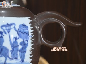 Bộ ấm chén dáng vại men nâu chỉ đỏ cảnh Vinh Quy Bái Tổ, 600ml