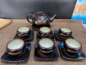 Bộ ấm chén dáng vòi trúc men hỏa biến gấm quẹt màu mật ong, 350ml