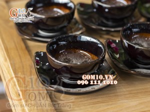 Bộ ấm chén dáng vuông dẹt đỏ men hỏa biến, 350ml