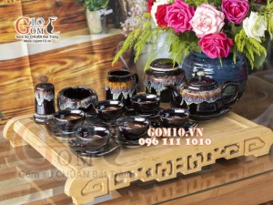 Bộ ấm chén dáng vuông dẹt đỏ men hỏa biến, đầy đủ phụ kiện 350ml