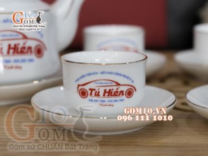 Bộ ấm chén dáng vuông dẹt men trắng kẻ chỉ vàng - in logo
