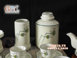 Bộ ấm chén dáng vuông men kem vẽ đài sen kèm phụ kiện 350ml