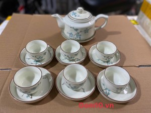 Bộ ấm chén dáng vuông men kem vẽ hoa đào xanh, 350ml