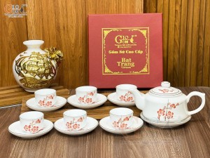 Bộ ấm chén dáng vuông men trắng vẽ hoa đào đỏ, 350ml