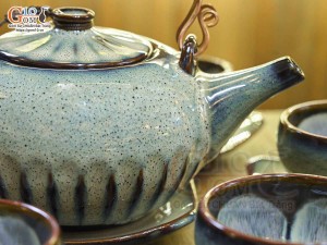 Bộ ấm chén giang tây men hỏa biến thỏ ngọc chén lòng hoa 450ml