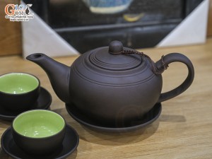 Bộ ấm chén gốm dáng bưởi màu đen, 450ml