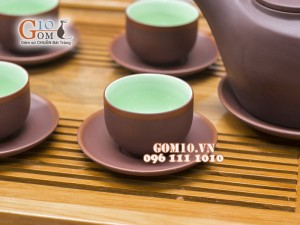 Bộ ấm chén gốm dáng Mã Thượng Phong Hầu, chén lòng xanh