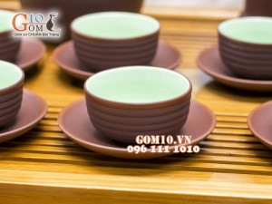 Bộ ấm chén gốm dáng măng cụt nâu, chén lòng xanh, đầy đủ phụ kiện