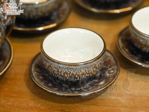 Bộ ấm chén gốm dáng nhật men hỏa biến vân đá kẻ chỉ vàng, 300ml