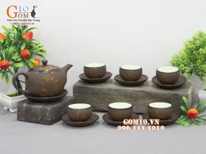 Bộ ấm chén nâu son dáng tròn gốm hồng sa, khắc trăng vàng, 280ml