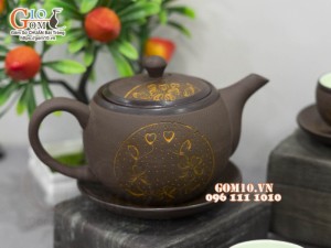 Bộ ấm chén nâu son dáng tròn gốm hồng sa, khắc trăng vàng, 280ml