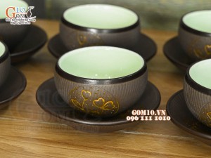 Bộ ấm chén dáng cao quai ngang gốm hồng sa, khắc trăng vàng, 350ml