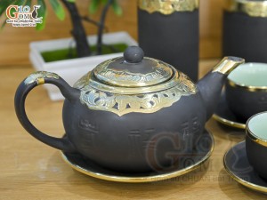 Bộ ấm chén gốm dáng tống khắc Phúc Lộc Thọ đen bọc đồng đầy đủ phụ kiện, 350ml