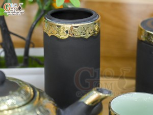 Bộ ấm chén gốm dáng tống khắc Phúc Lộc Thọ đen bọc đồng đầy đủ phụ kiện, 350ml