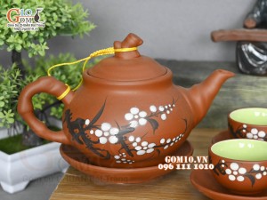 Bộ ấm chén gốm dáng trúc họa tiết hoa mai, chén lòng gốm 350ml