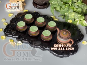Bộ ấm chén nâu ganh dáng cao gốm hồng sa, khắc màu 380ml