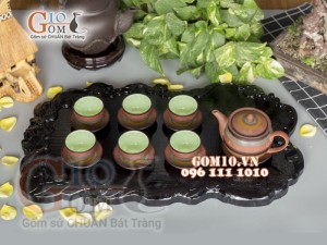 Bộ ấm chén nâu ganh dáng cao gốm hồng sa, khắc màu 380ml