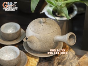 Bộ ấm chén gốm hồng sa quai ngang, 300ml