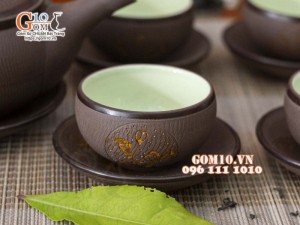 Bộ ấm chén dáng dẹt gốm hồng sa, khắc trăng vàng, 300ml