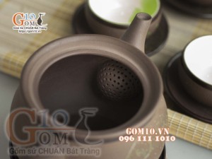 Bộ ấm chén nâu ganh dáng cao gốm hồng sa, khắc trăng xanh 380ml