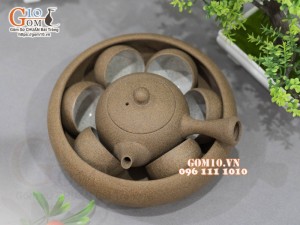 Bộ ấm chén dáng tròn quai ngang, gốm hồng sa, khay tròn 150ml