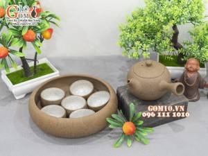 Bộ ấm chén dáng tròn quai ngang, gốm hồng sa, khay tròn 150ml