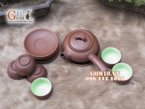 Bộ ấm chén gốm Trúc nâu, chén lòng xanh