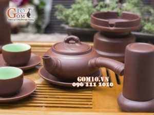 Bộ ấm chén gốm Trúc nâu, chén lòng xanh, đầy đủ phụ kiện