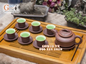 Bộ ấm chén gốm Trúc vuông nâu, chén lòng xanh