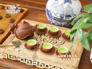 Bộ ấm chén gốm tử sa đắp nổi hoa Đào đỏ, 500ml